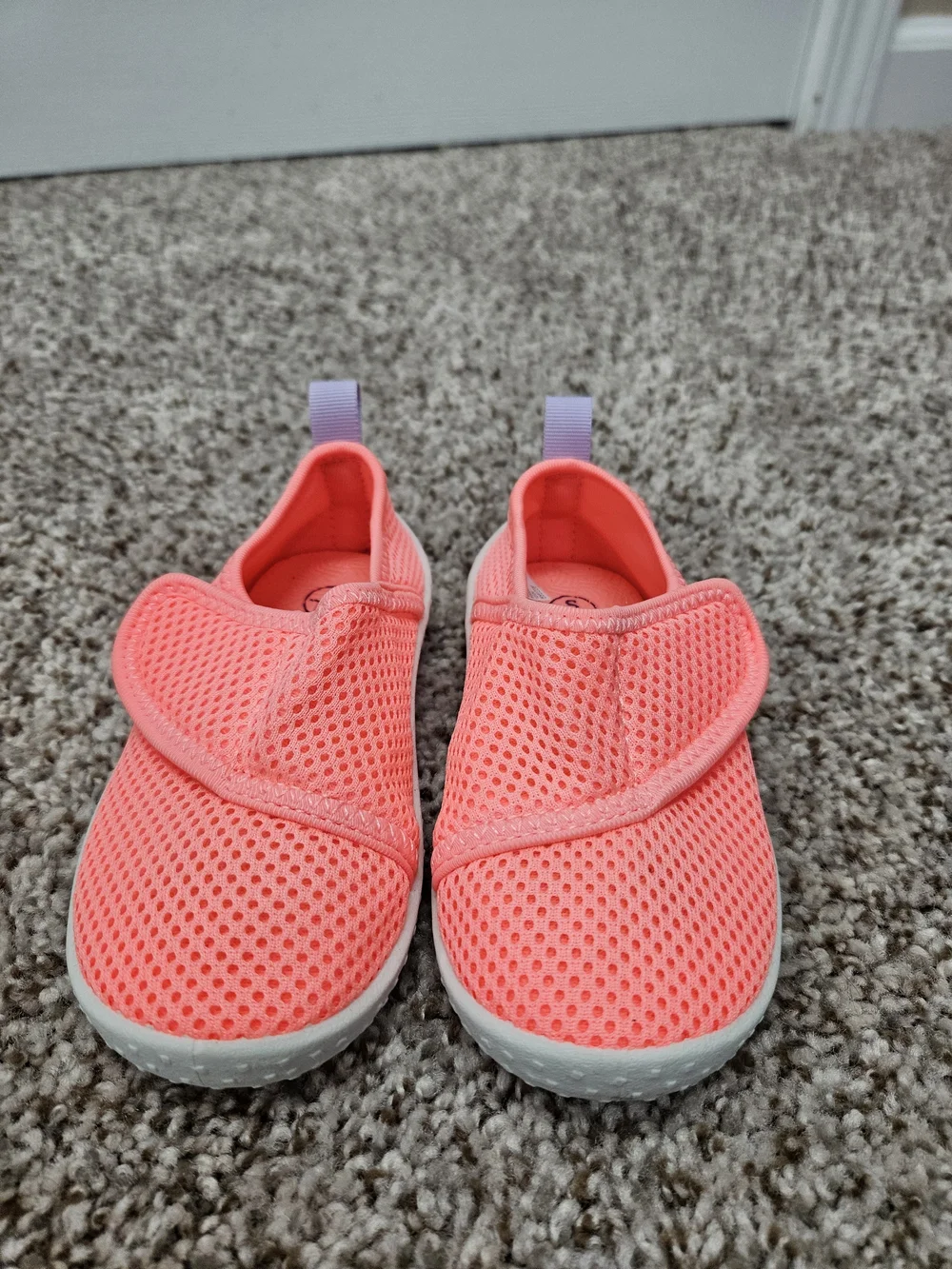 Cat & Jack Coral Mesh Velcro Water Shoes 5T/6T Small EUC